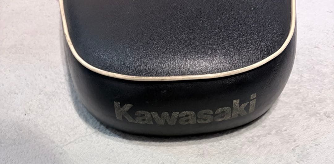 kawasaki w650 純正シート