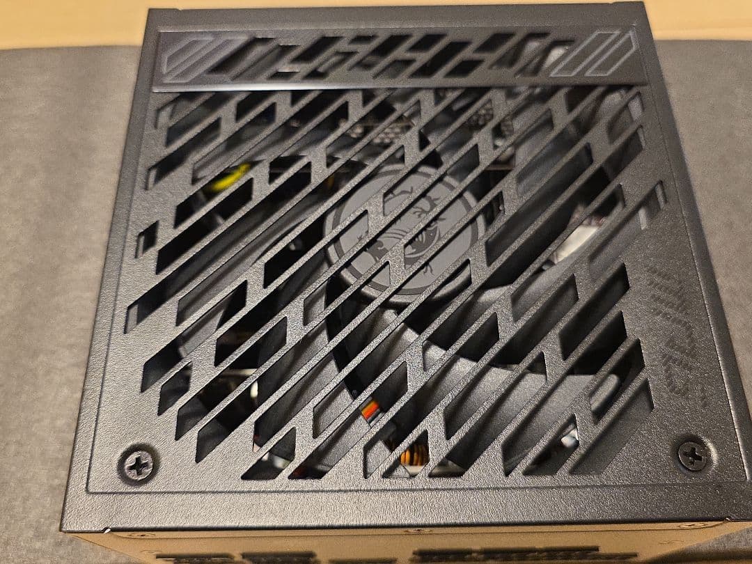 MSI MPG A1250GS PCIE5 1250W 電源ユニット