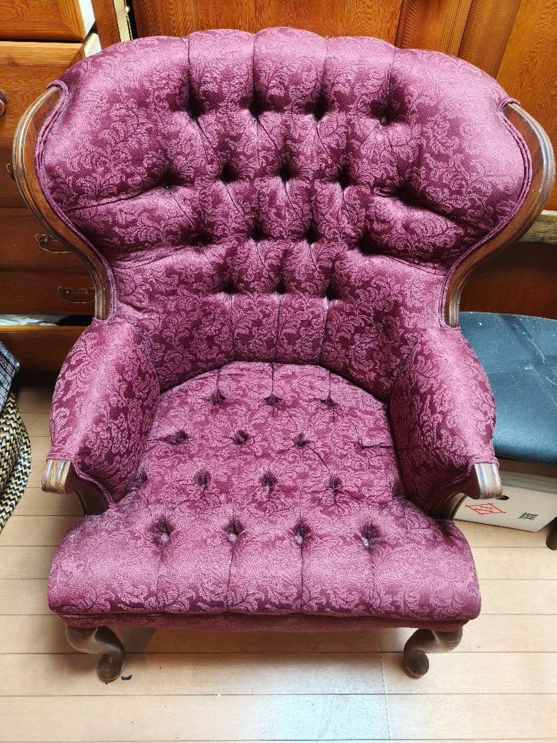 値下げました❗クラシック赤1人掛けソファ