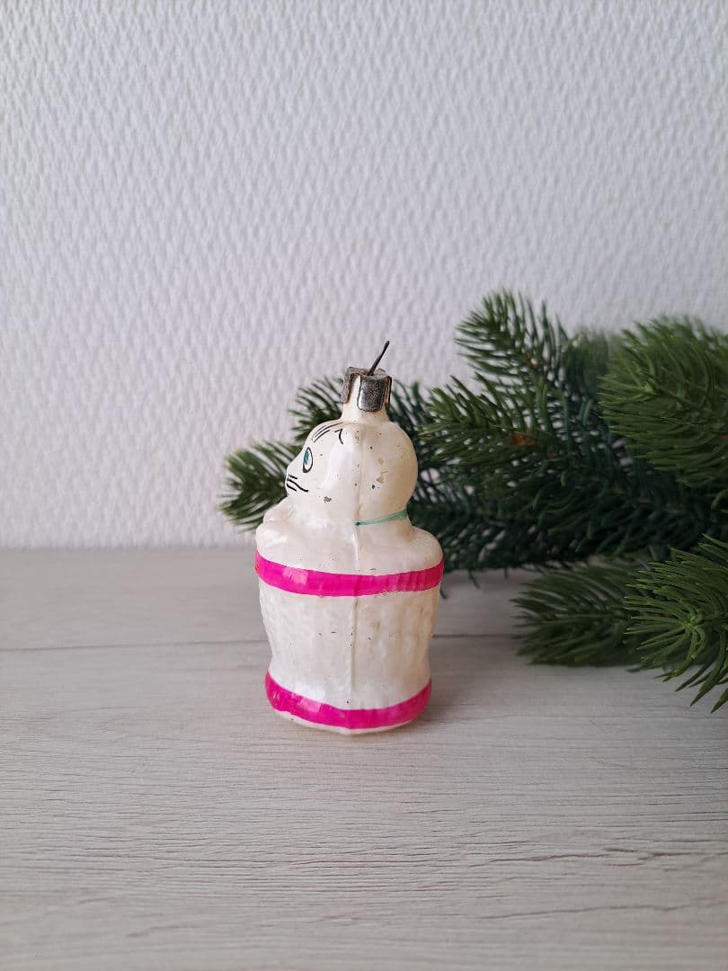 ソビエト　ガラスオーナメント　かごに入った猫ちゃん　クリスマスオーナメント