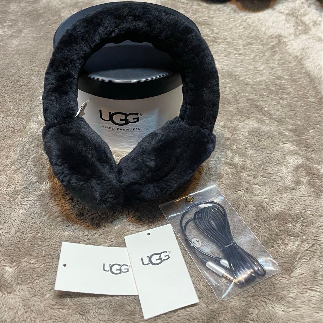 Kumiさま専用　UGG ブラックファー 耳あて