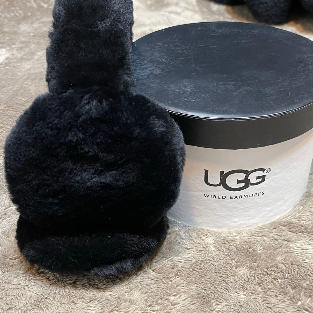 Kumiさま専用　UGG ブラックファー 耳あて
