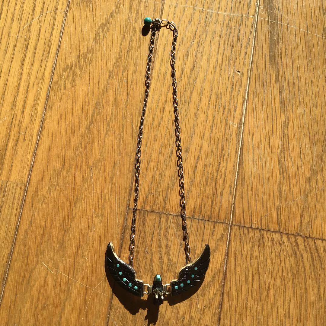 ターコイズ色の翼デザインネックレス