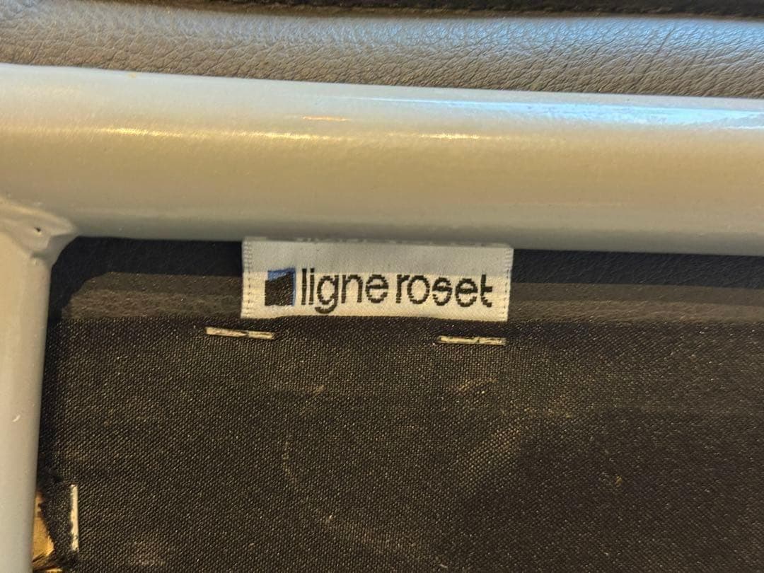 ①リーンロゼ　ligne roset ブラック　レザーチェア　2脚セット　YZ