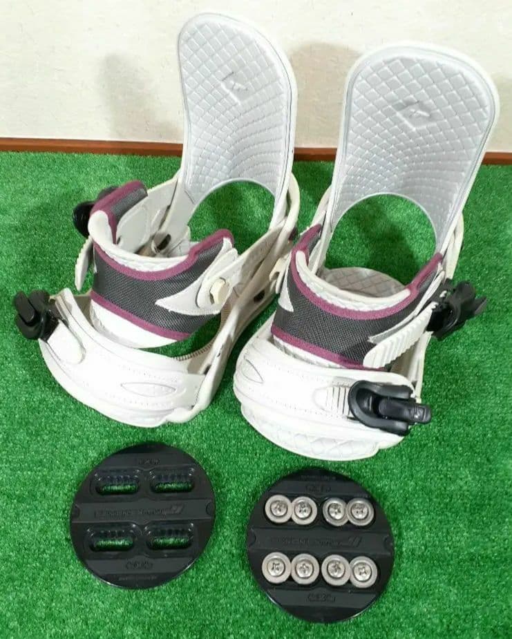 電車、バス移動予定の方必見!!レディーススノーボードフルセット