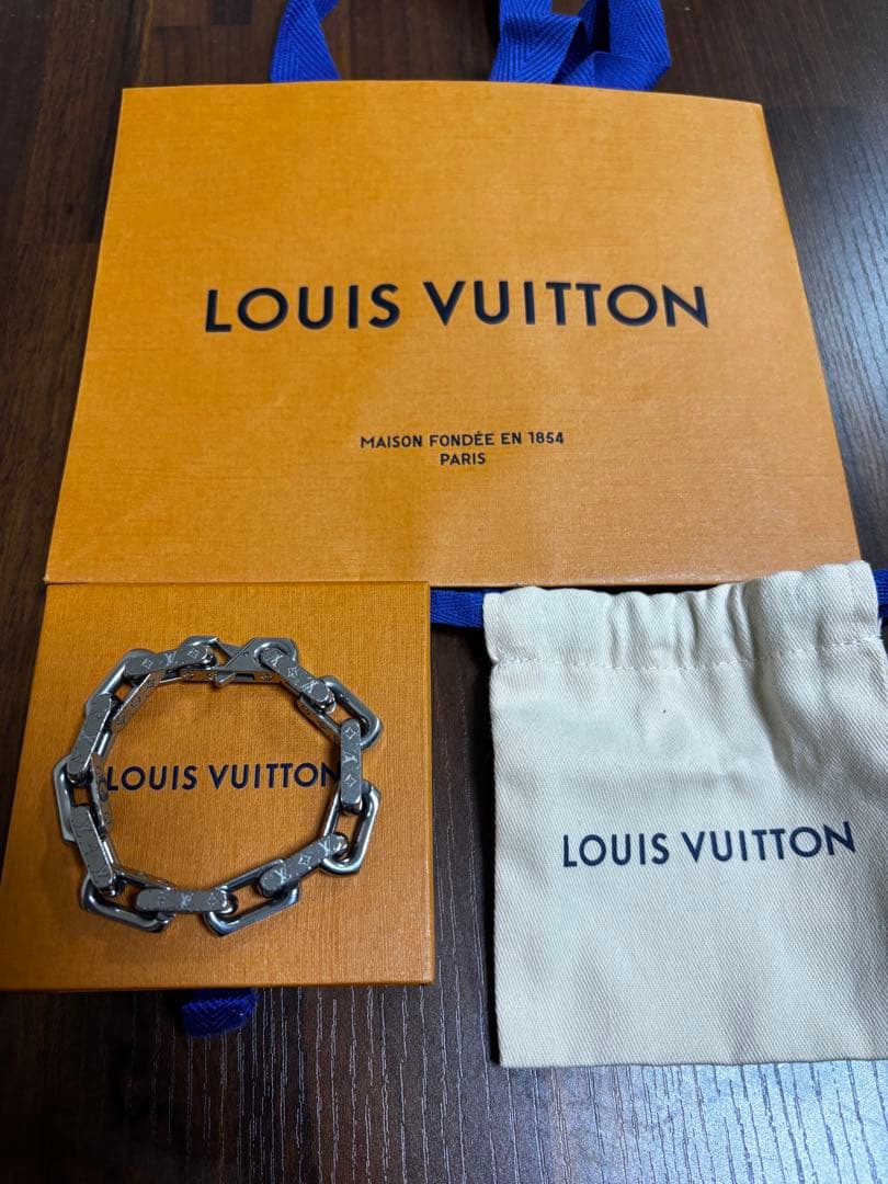 LOUIS VUITTON シルバー ブレスレット