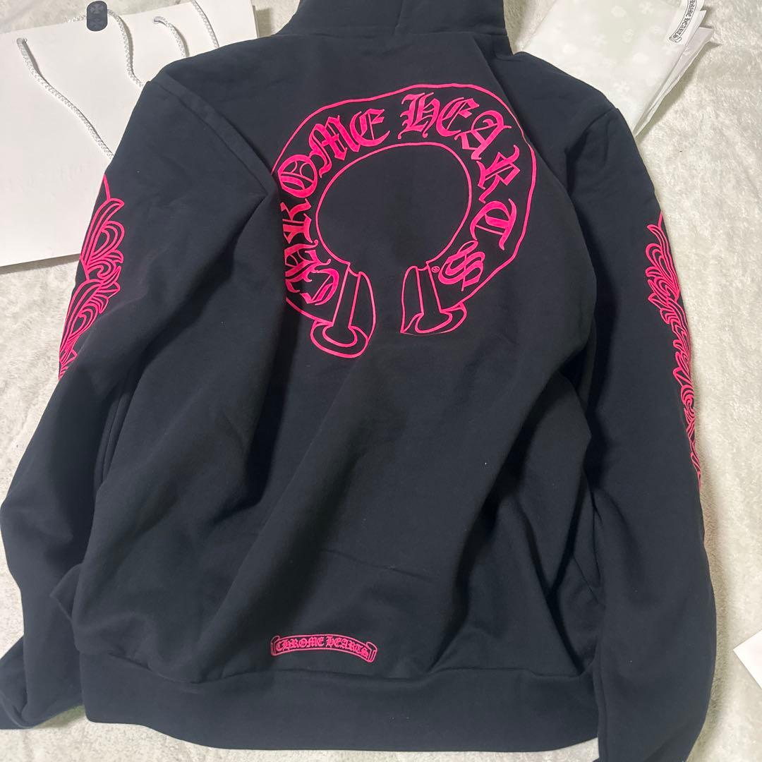 ✨新品未使用✨ シーズン限定　CHROME HEARTS 黒×ピンク　ジップ