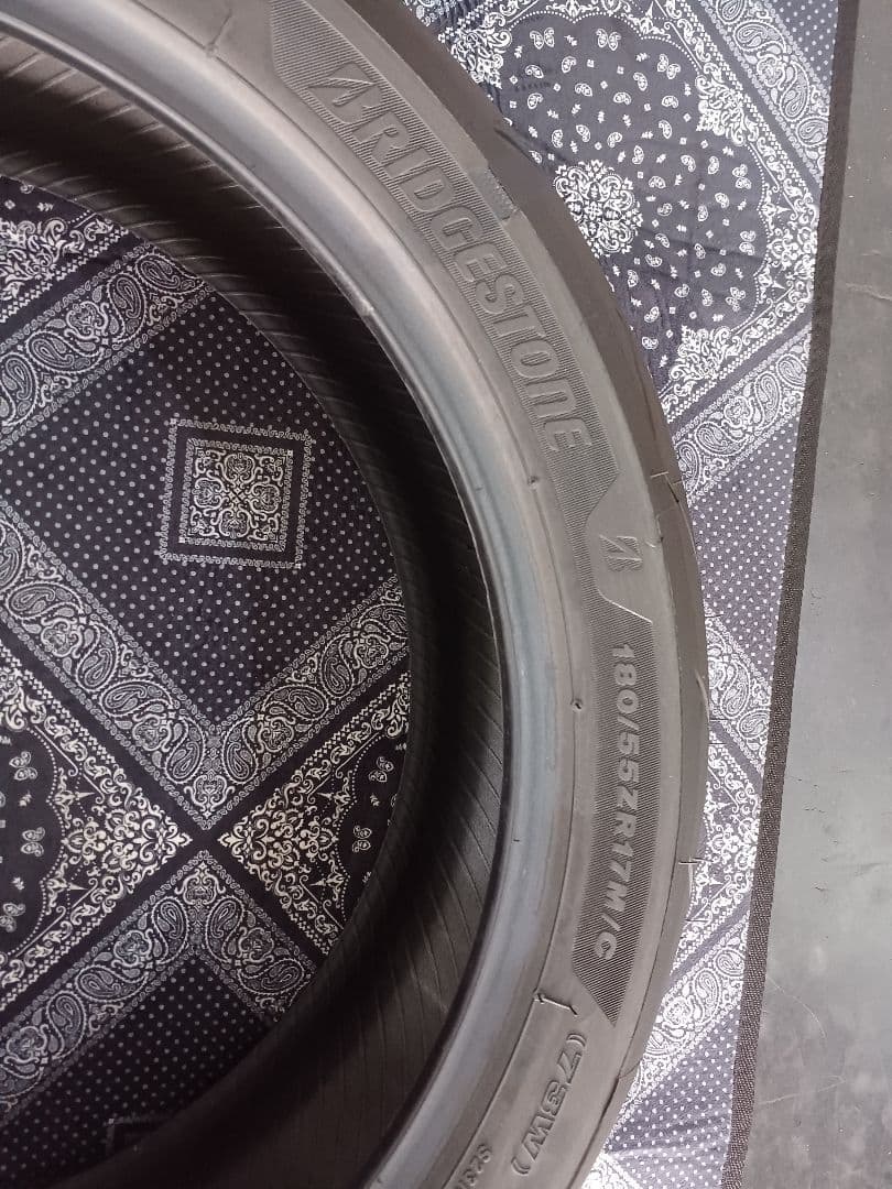 バトラックスハイパースポーツS23 120/70ZR17 180/55ZR17