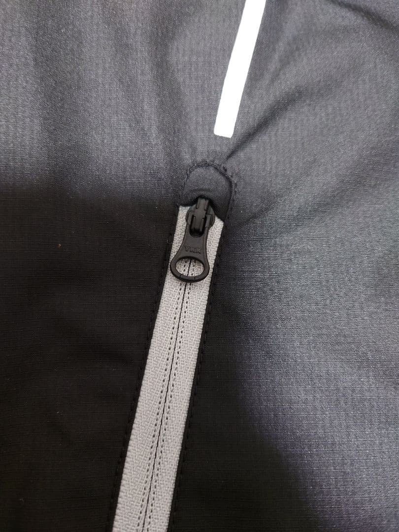 未使用級✨エバーグリーン ライトフーディージャケット 中綿入りダウン 黒 M