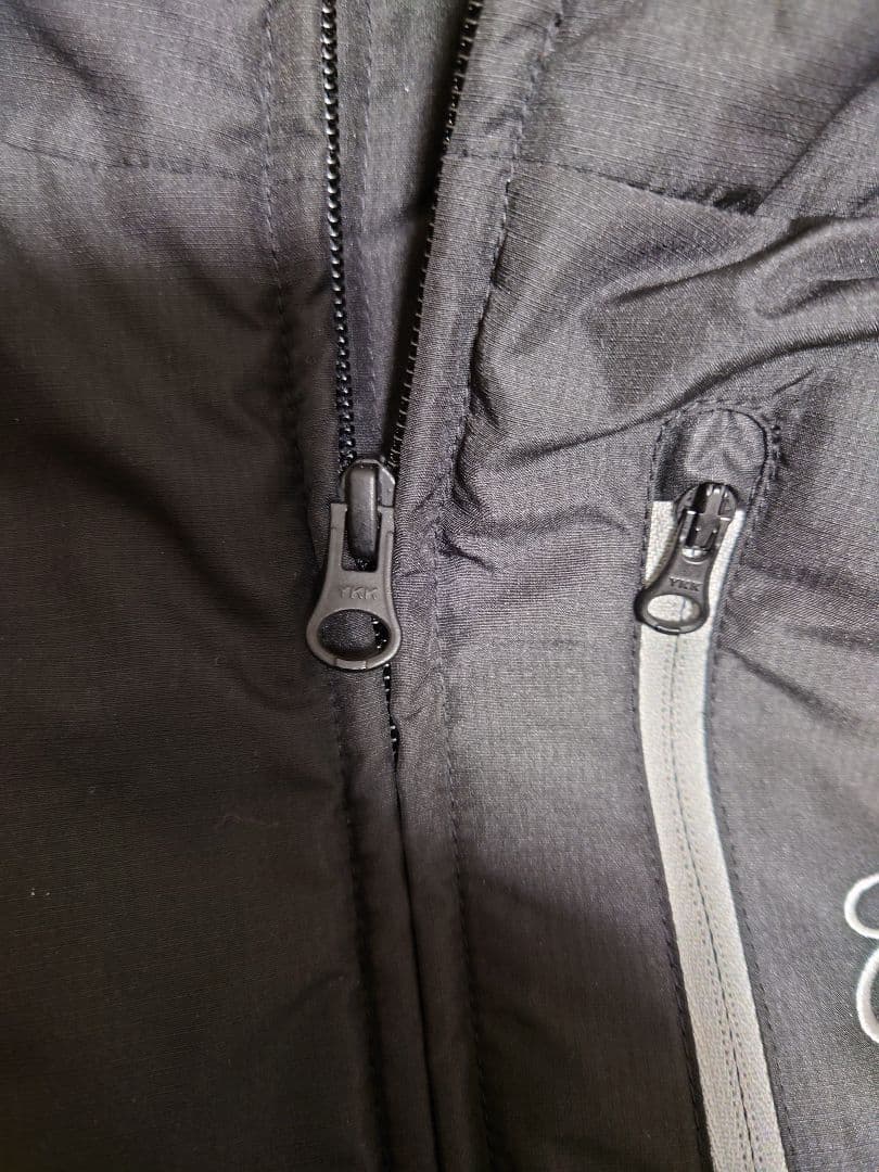 未使用級✨エバーグリーン ライトフーディージャケット 中綿入りダウン 黒 M