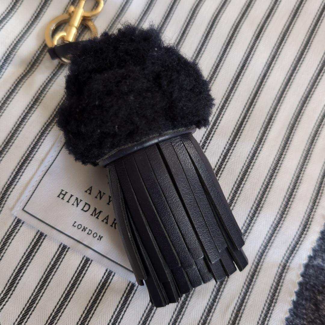 ANYA HINDMARCH アイズ　チャーム