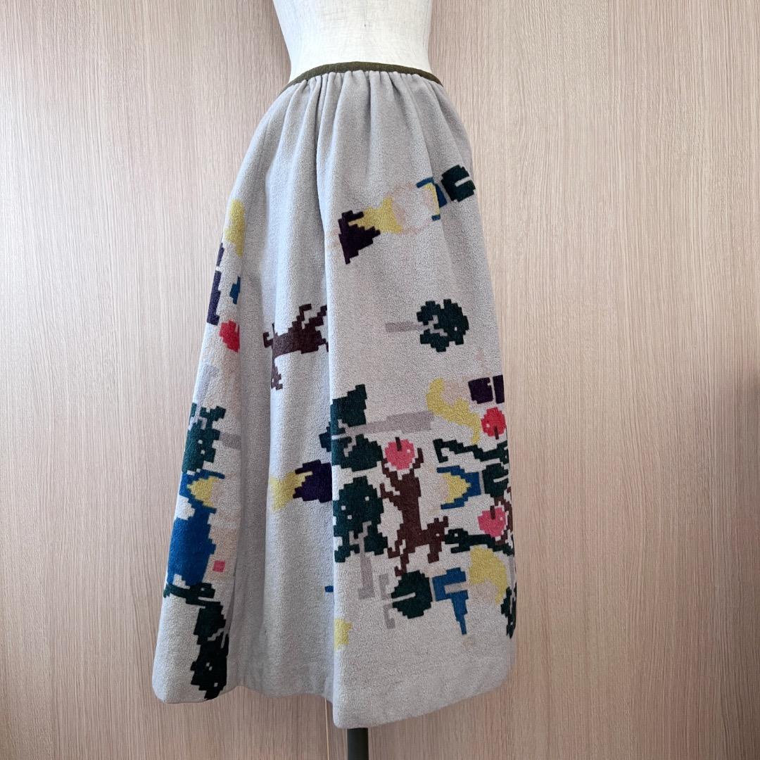 ミナペルホネン 膝下丈スカート