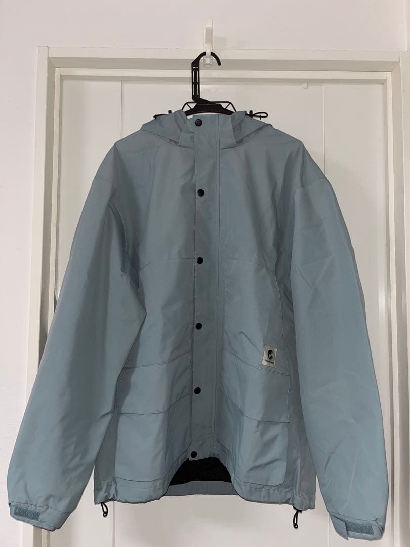 【限定値下げ】NOMADIK スノーボードウェア上下セット　Lサイズ