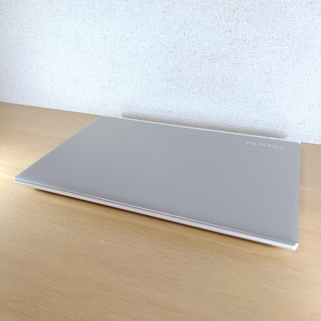 ノートPC Core i7 Windows11 SSD メモリ16GB 東芝 金