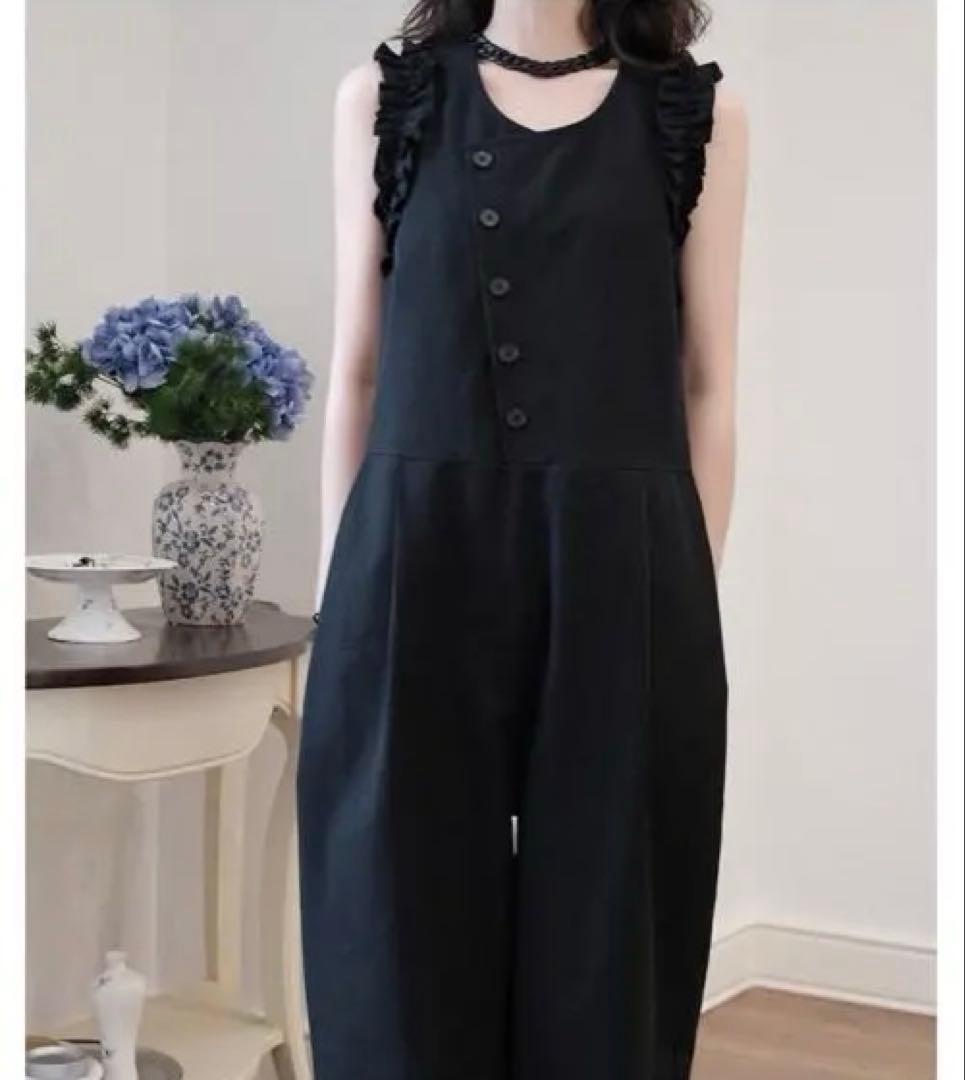 poet フリルスリーブオールインワンブラック新品未使用