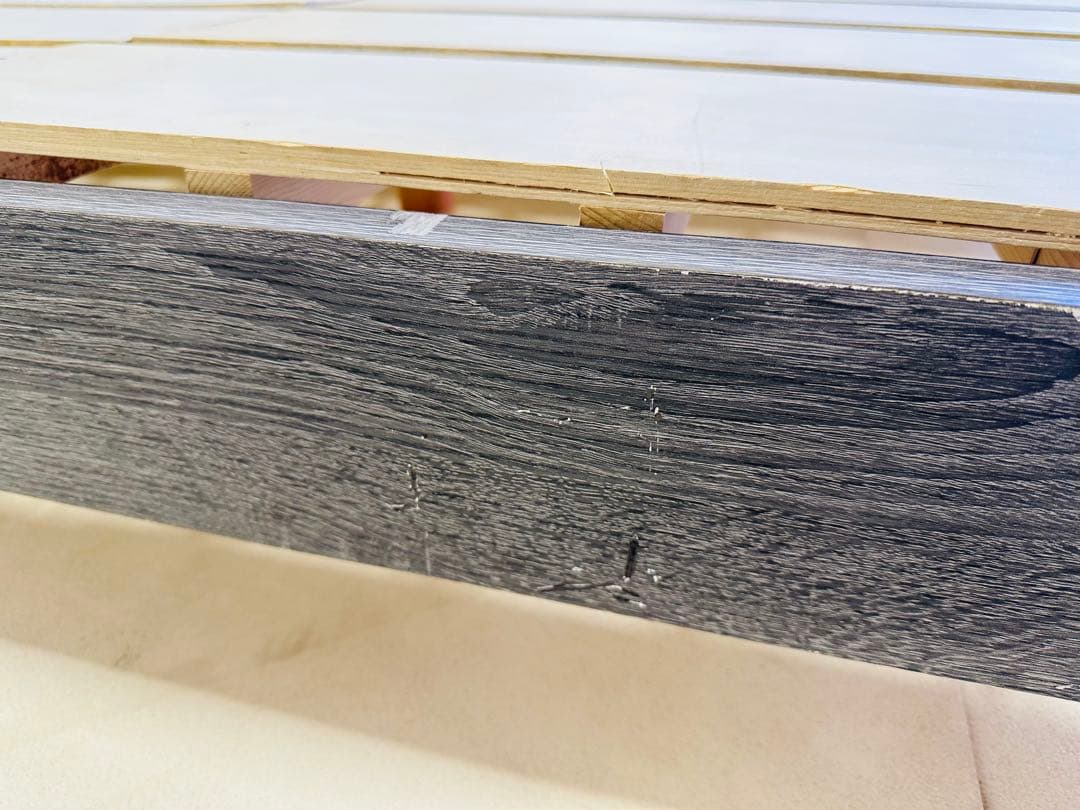 ダブルベッドマットレスフレーム LEDライト付き