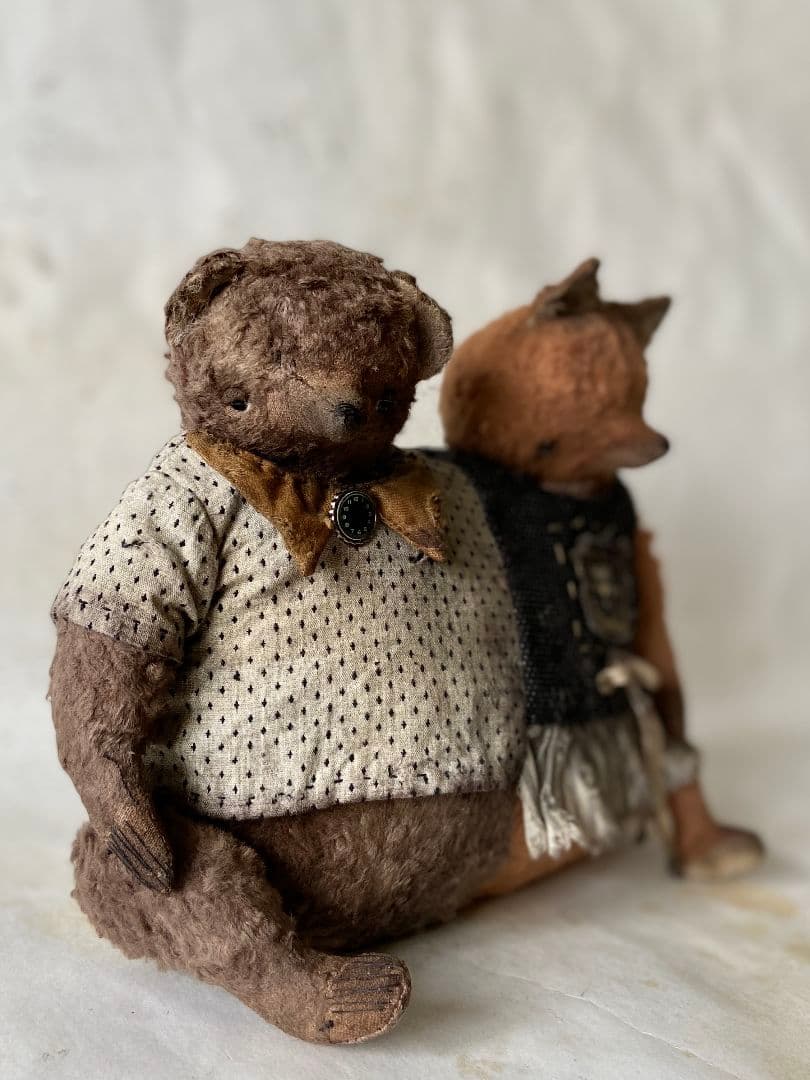 ナタリーイエサバ製作　　不思議なダブルベア