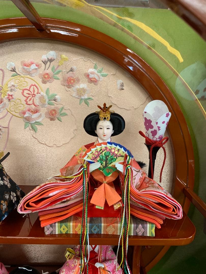 お雛様　円形アクリルケース　難あり