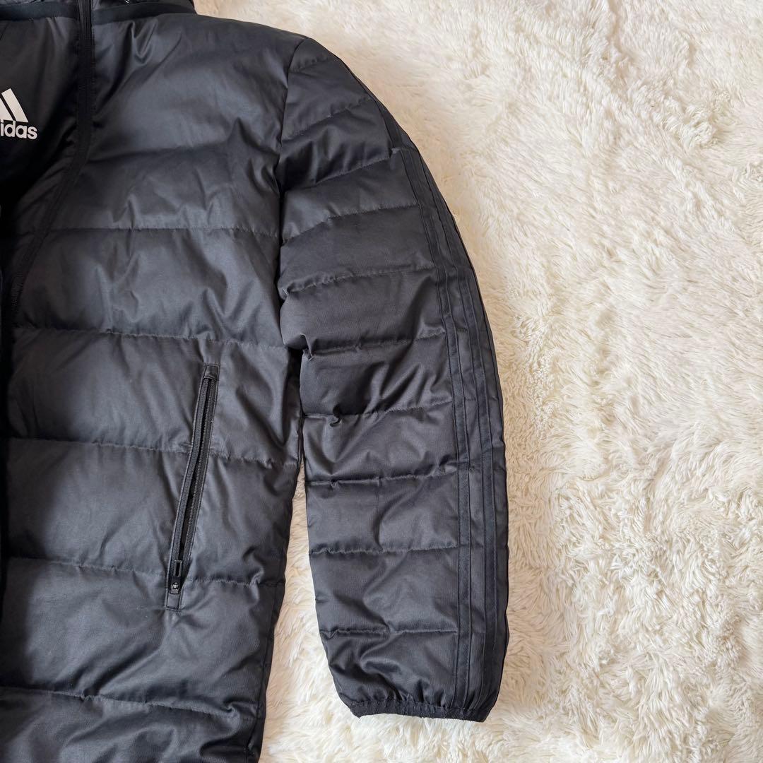 美品adidas ベンチコート　ダウンコート 黒 ストライプ L ダウン