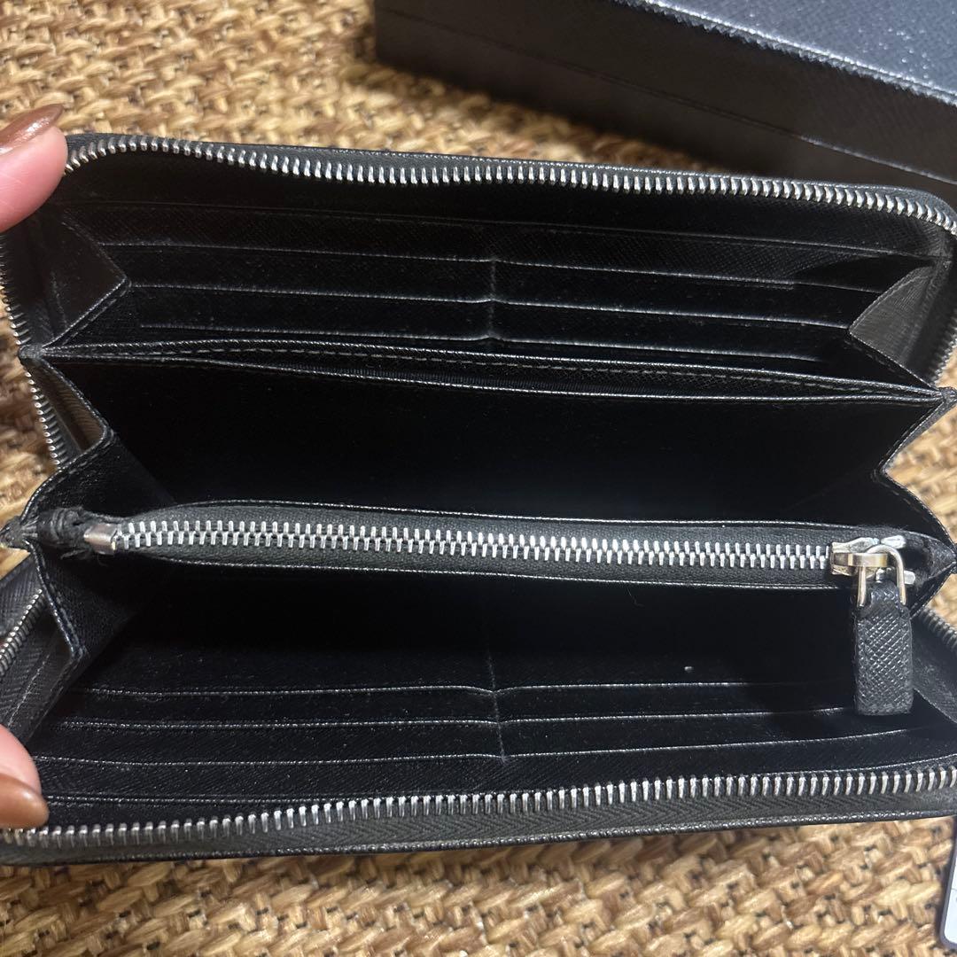 PRADA ブラック 長財布 箱・カード付き