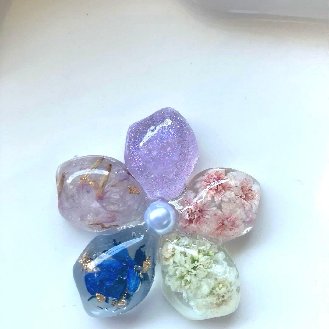 レジン　ヘアゴム　花モチーフ　ブルー◡̈♥︎薄ピンク　ミニバラ　ドライフラワー