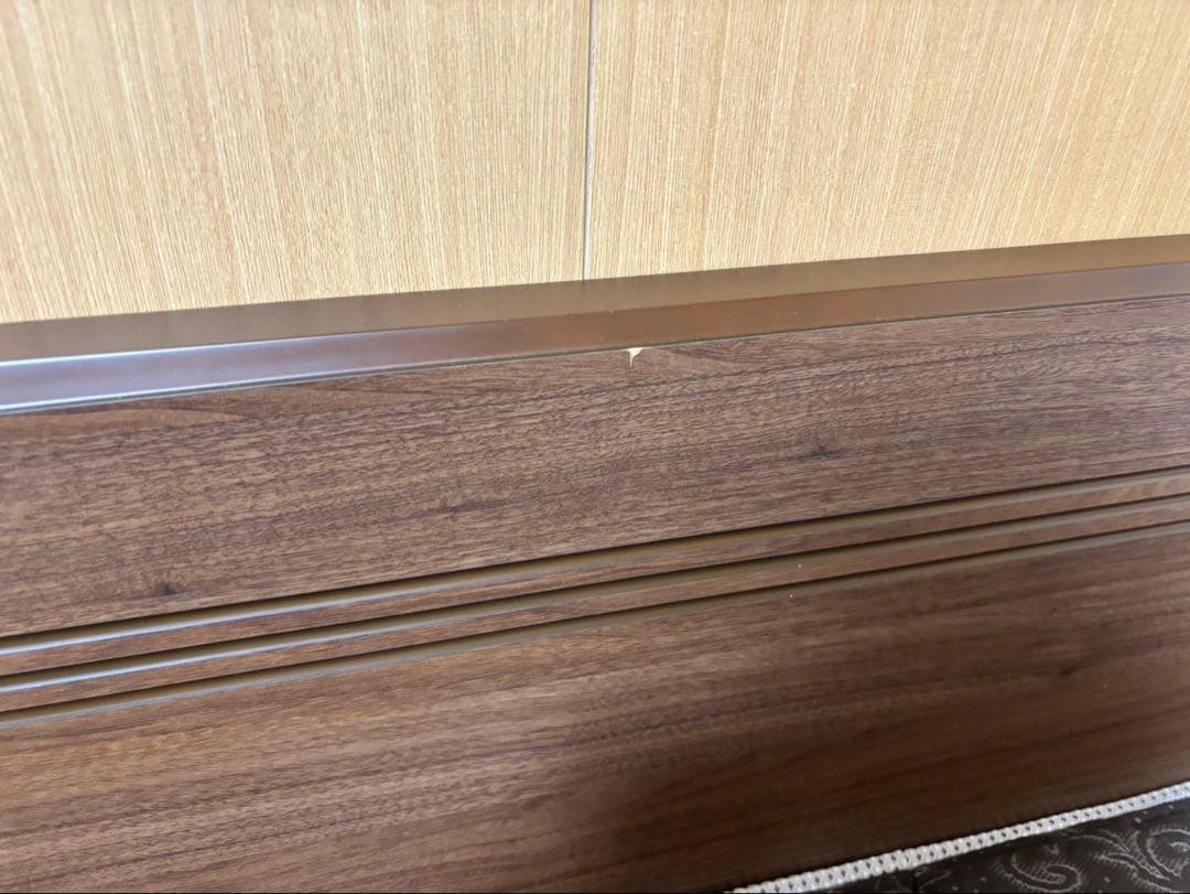 セミダブルベッドフレームとマットレスセット