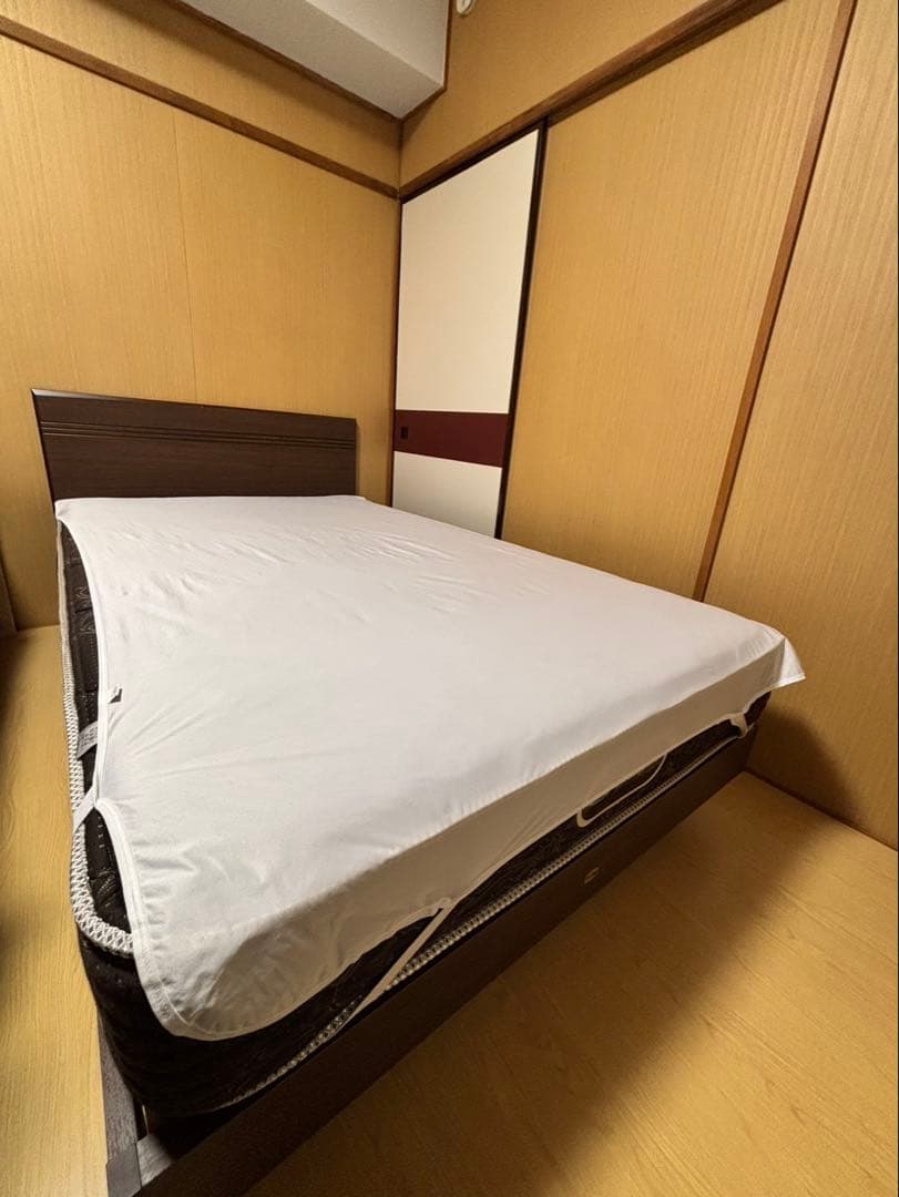 セミダブルベッドフレームとマットレスセット