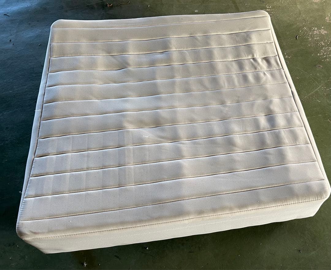 ホワイトマットレス