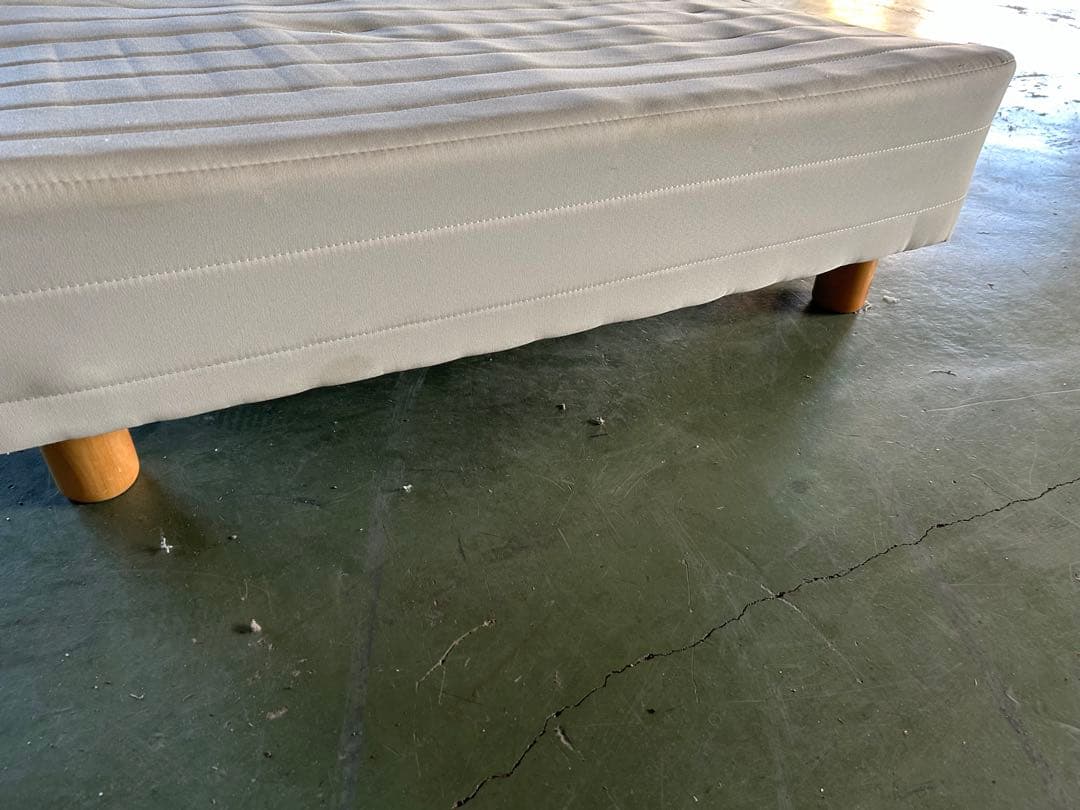 ホワイトマットレス