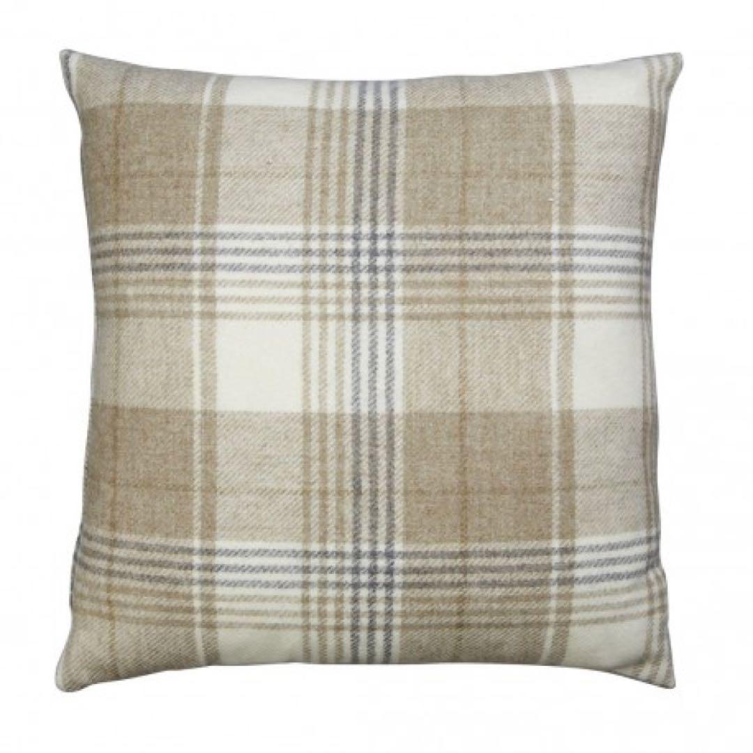 [イギリス直輸入]ローラアシュレイ ウールクッション　フェザーパッド　新品