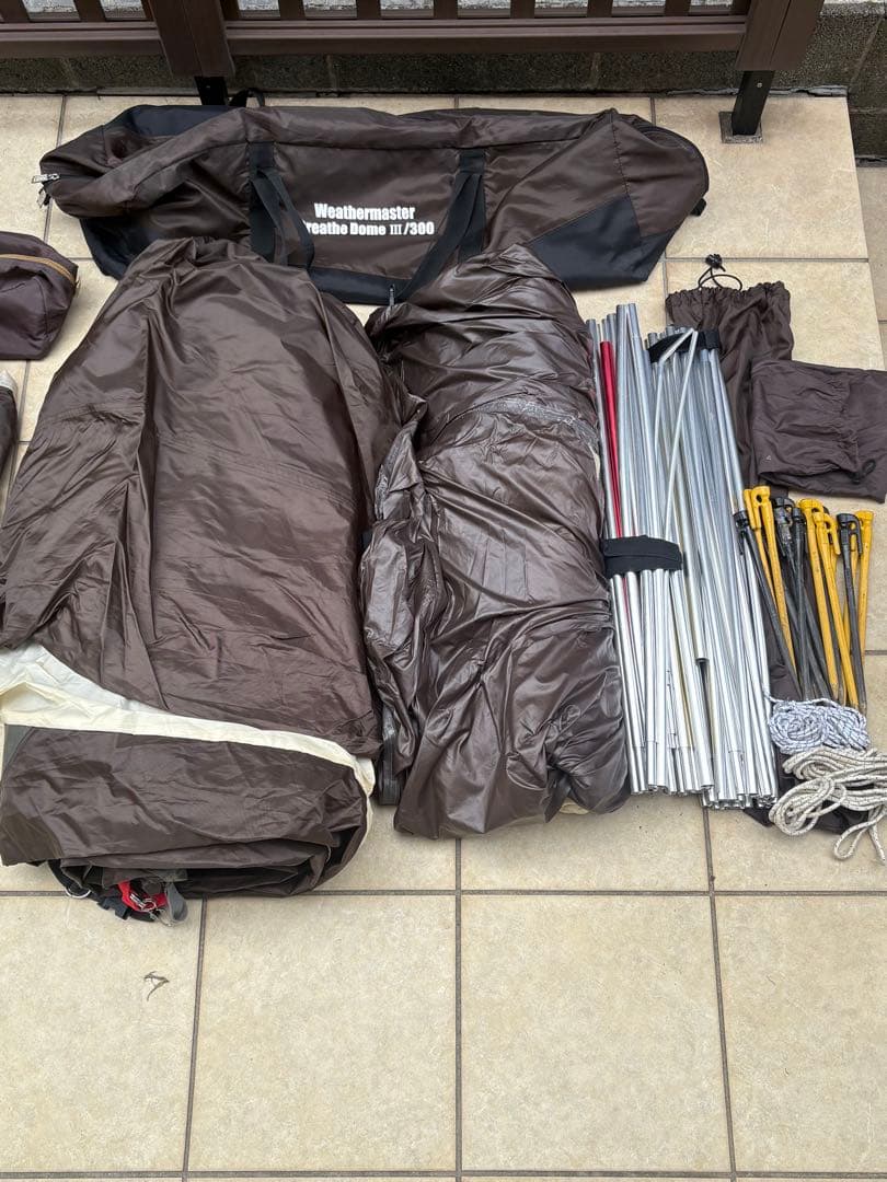 送料込みでおの値段！Coleman キャンプテント&タープセット付属品付き