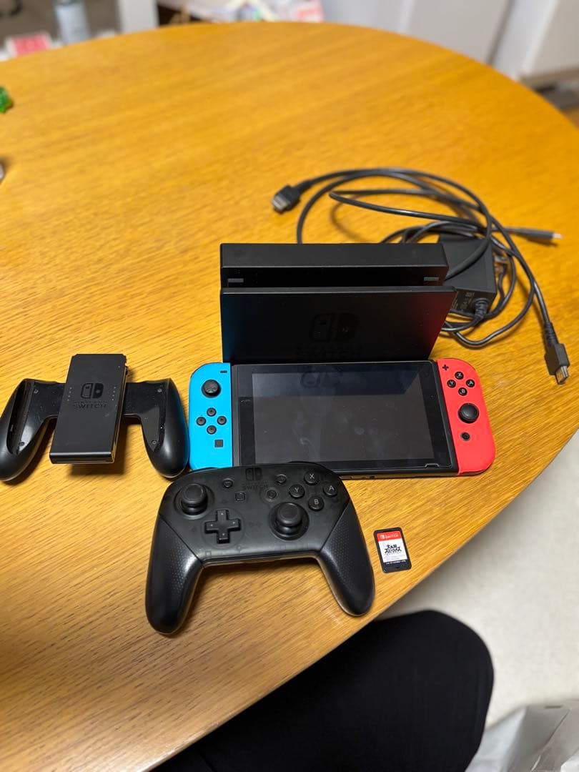 ボ*子様 Nintendo Switch 赤/青 本体 プロコントローラー付き