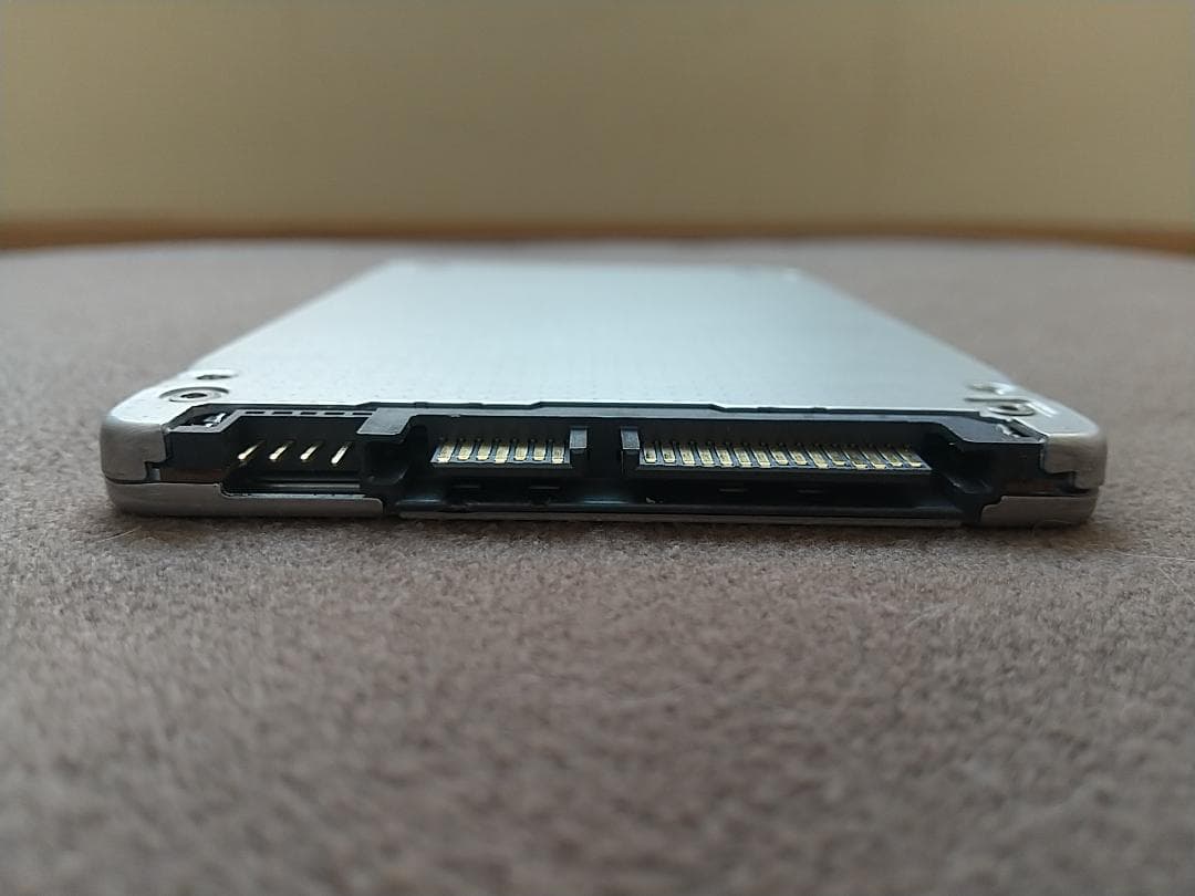 SSD 2TB(1920GB) 2.5 SATA 東芝 使用:520h 292回