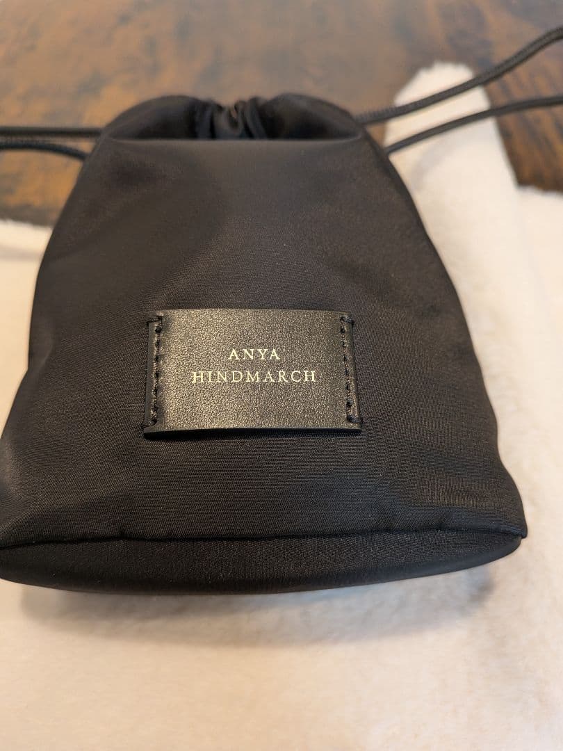 アニヤハインドマーチ EYES ナイロン 巾着ポーチ 黒 美品