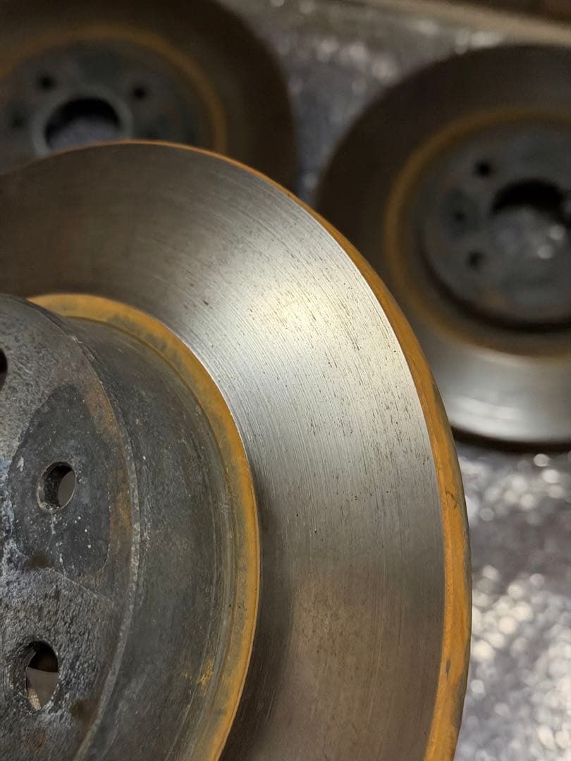 アバルト595 ブレーキローター&ASSO 低ダスト　ストリートパッド