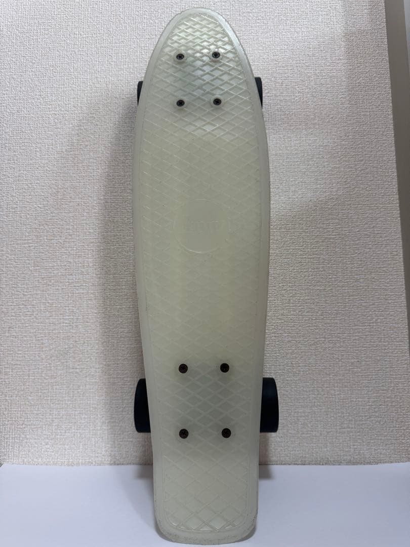 penny ペニー スケートボード 22インチ「蓄光」