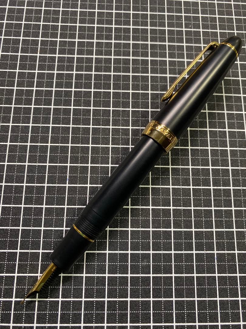 SAILOR PROFIT 21 梨地　長刀研ぎ　万年筆　字幅NMF