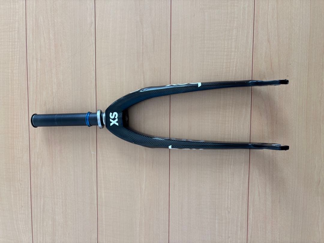 値下げました　Box カーボン フロントフォーク