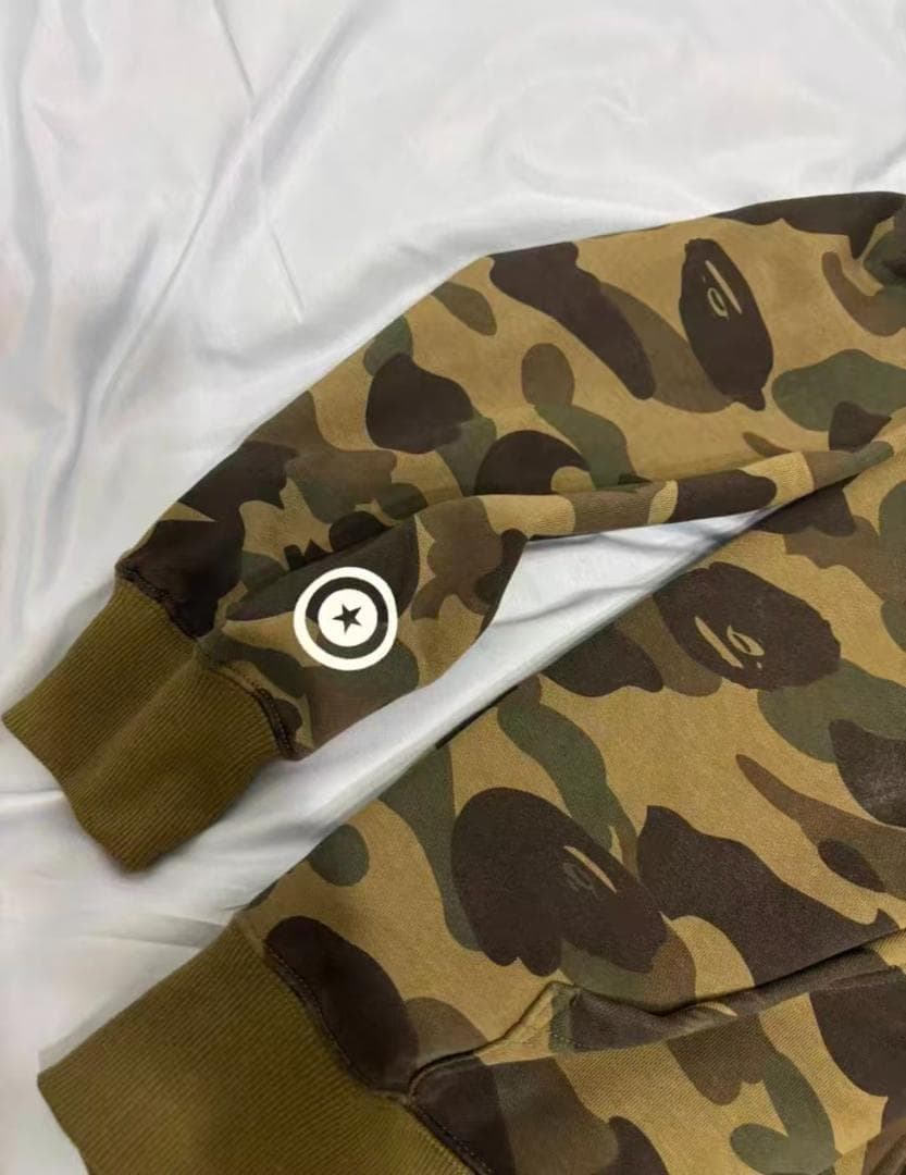 A Bathing Ape 迷彩柄 サメ口デザイン パーカー XL