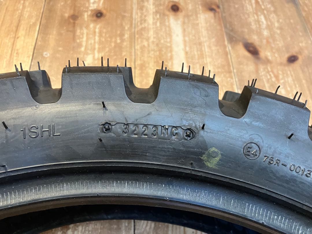 モトズ RallZ 前後　エンデューロ アドベンチャー　オフロードタイヤ