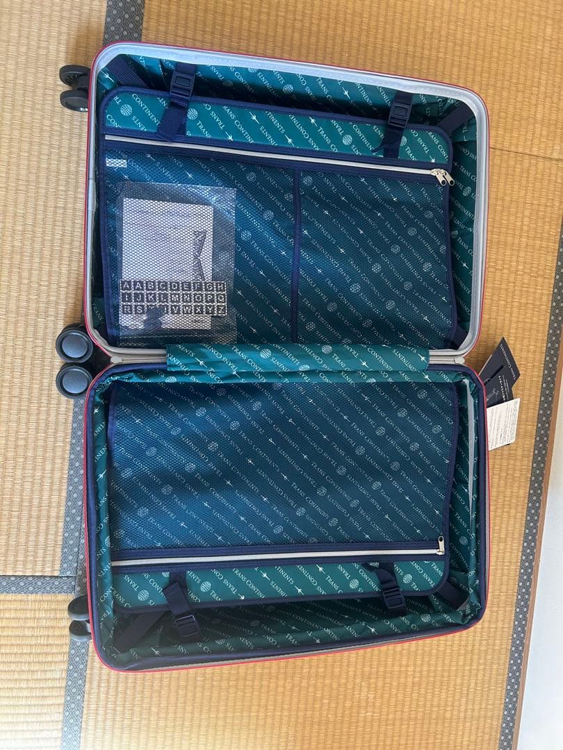 【新品】トランスコンチネンツ スーツケース シルバー 61リットル