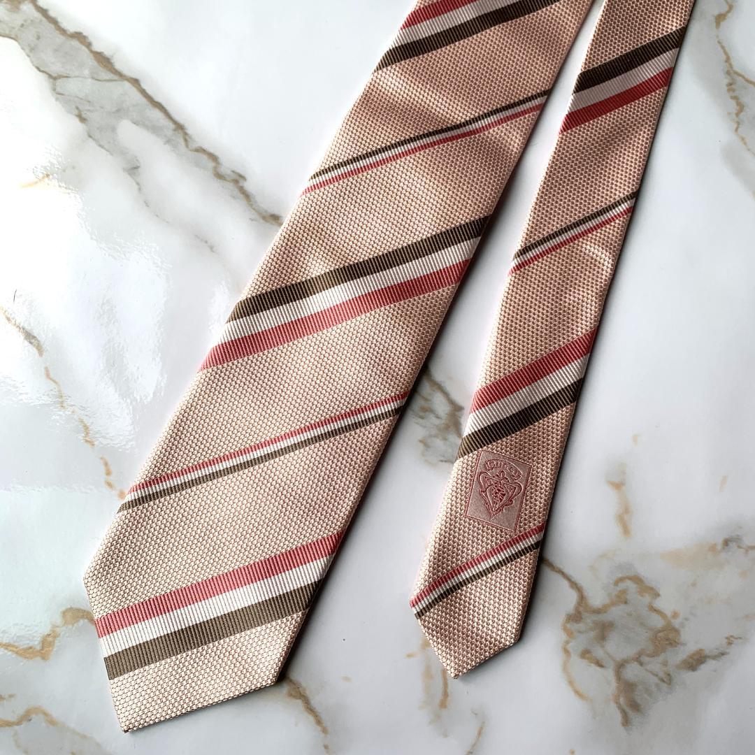 【未使用】GUCCI ネクタイ ストライプ柄 シルク 高級感　即購入〇