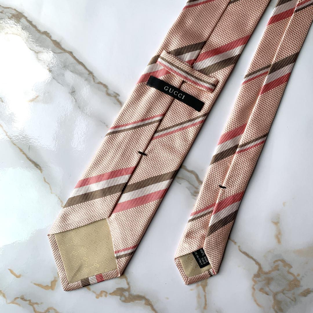 【未使用】GUCCI ネクタイ ストライプ柄 シルク 高級感　即購入〇