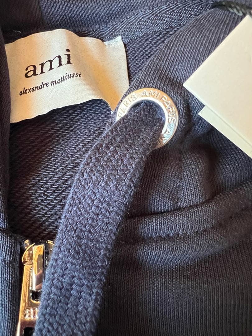 【新品タグ付】AMI PARIS アミパリス フルジップパーカー Mユニセックス