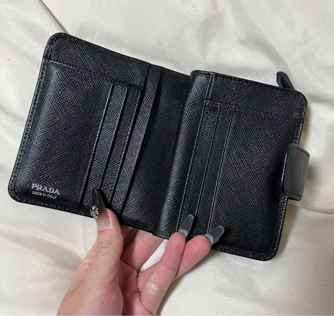 PRADA 二つ折り　財布　正規品