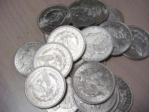 ★3枚の価格★ アメリカ モルガンダラー 銀貨 1921年 本物　1ドル