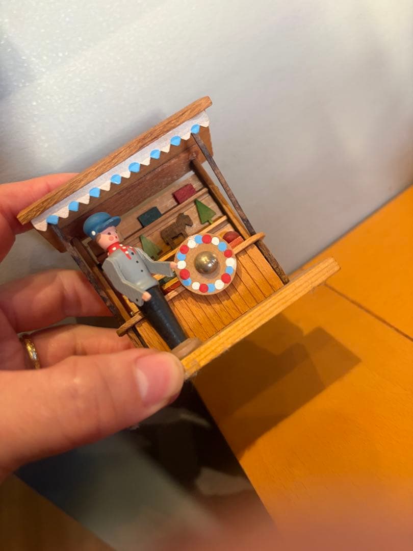 ヴェルナーグレイザー工房　ドイツ　木製　マルシェ　人形　ザイフェン