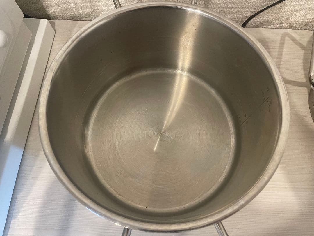 ツヴィリング プロ シチューポット 24cm