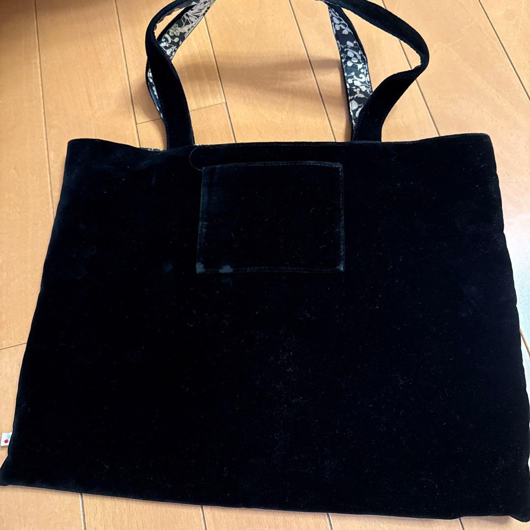 ボンポワン　ベロアトートバッグ　黒