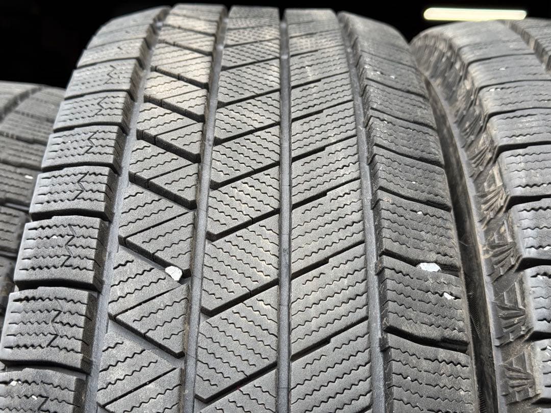 ①sato 215/70R15 ブリヂストン VRX3 （A0114）